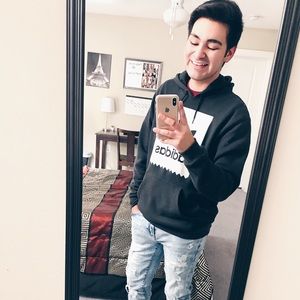 Meet your Posher, Delfino